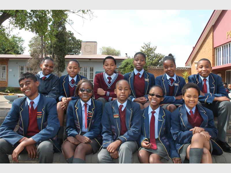 Grade Seven: Back, from left: Lungile Mthombeni, Batlile Masehla, Nqobile Namane, Karabo Lengoasa, Robyn Moyo and Phetole Ramodipa. Front: Thavashan Naidoo, Unathi Nkomo, Chiemeka Iroka, Mamokone Lebethe and Princess Maqungo.