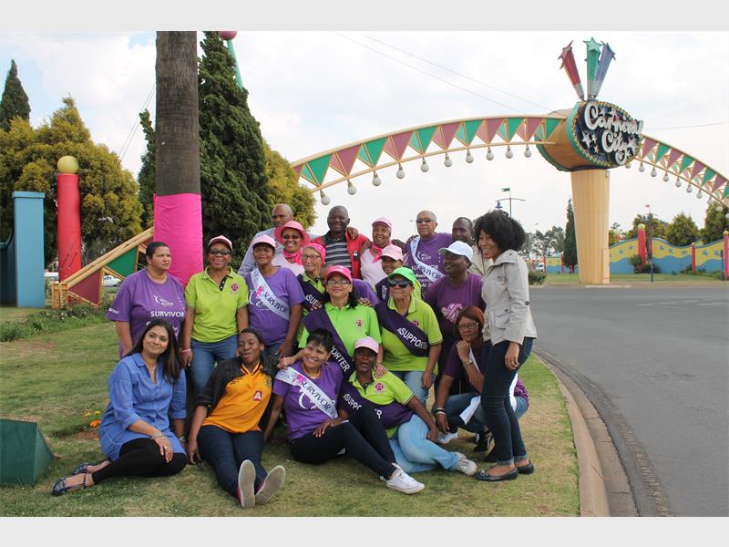 Members of the Geluksdal Reach for Recovery Cancer Support Group and staff of Carnival City who participated in the Breast Cancer Awareness project.