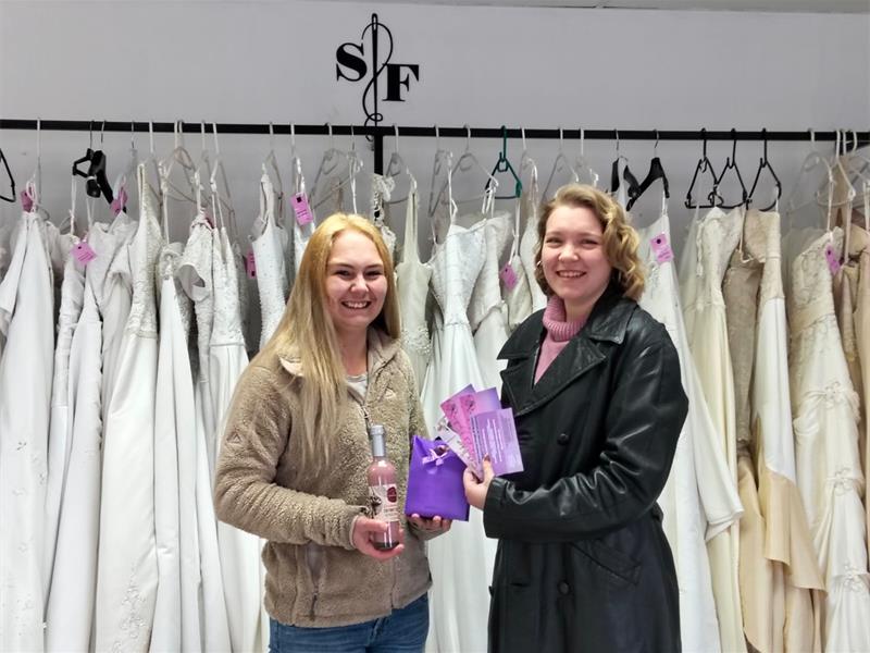 Johannie Eloff walked away with a bundle of vouchers.