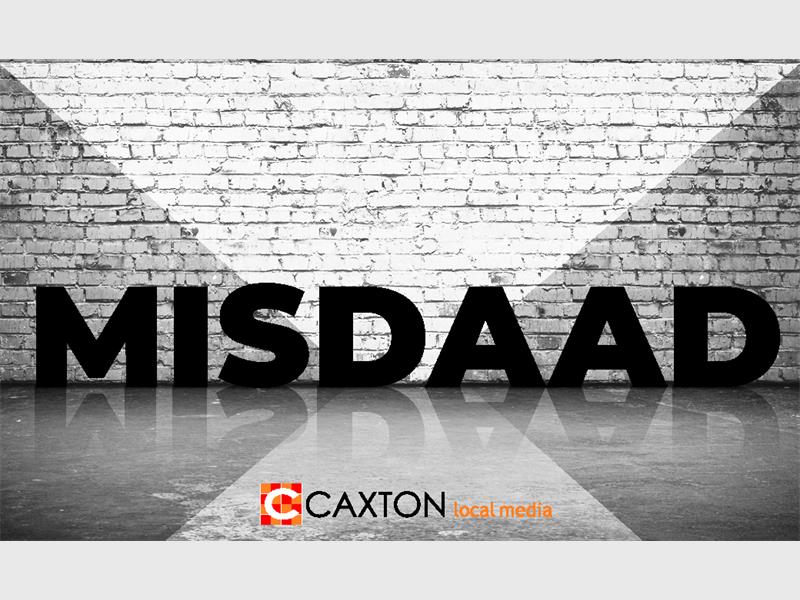 Die tiener het homself probeer verdedig maar hy is gedreig en beveel om stil te bly.