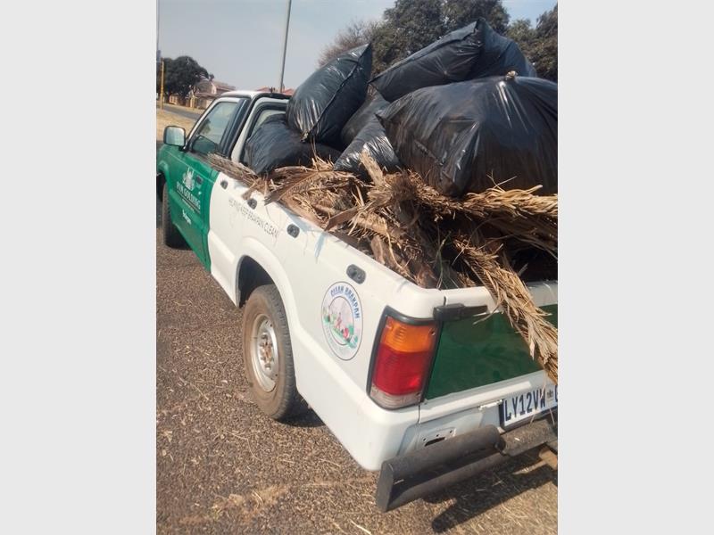 The local clean-up initiative has been boosted by a monthly donation from ZiggyT’s Roadhouse. Other businesses are urged to get involved.