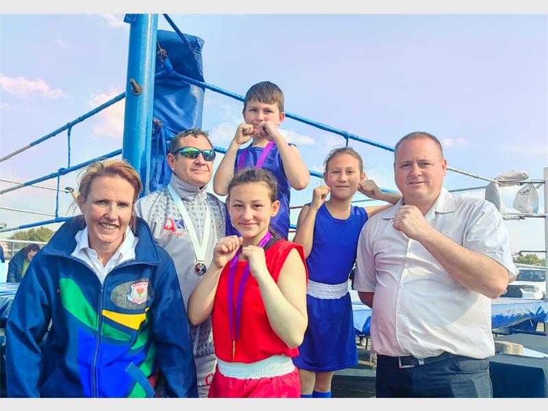 One of the boxers gave a speech on how female boxers can still be elegant.