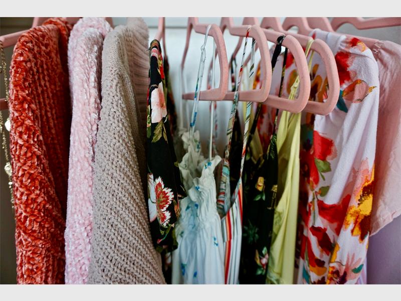 Die somer is amper hier en 19 kinders van Mother’s Nest wag op jou hulp. Skep vreugde met jou donasie van somersklere.