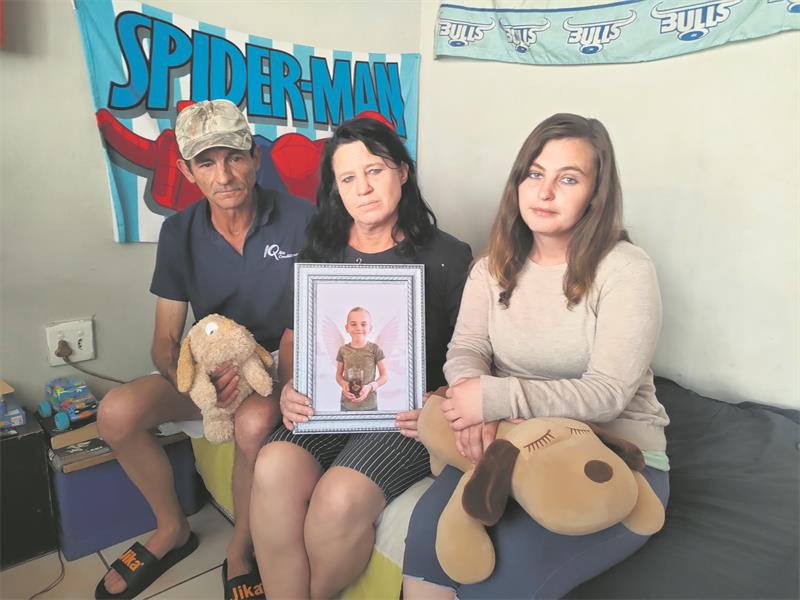 Die familie wil die begrafnis en roudiens intiem en persoonlik hou.