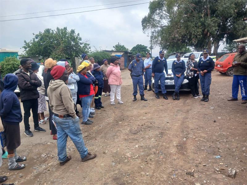 Residents of the Mkhancwa informal settlement voiced concerns over crime and liquor licensing at a community meeting.