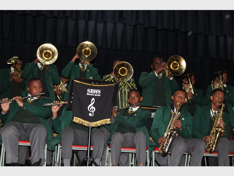 Teachers from schools across Ekurhuleni swapped classrooms for courts and fields during a department-led wellness event at Laerskool Werda.