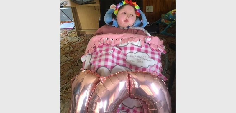 Vir Frikkie en Karin Roets was Karlien se tiende verjaarsdag meer as net ’n mylpaal, dit was ’n herinnering aan hoop, deursettingsvermoë en die krag van gemeenskapsondersteuning.