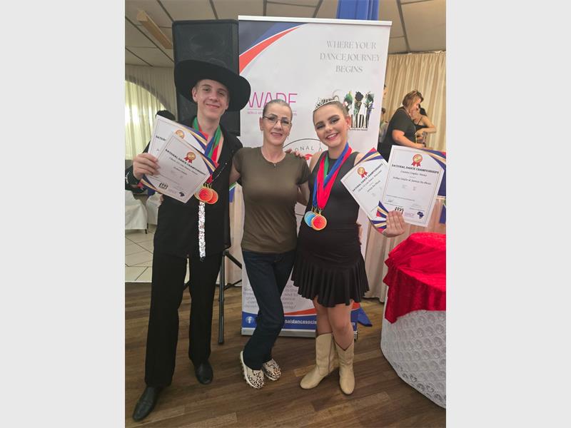The two dancers, hailing from Dancing Stars Gauteng based in Brakpan, qualified for their national colours.