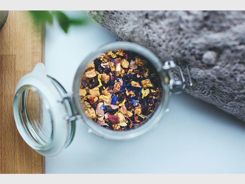 Celebrate the festive season with creative, affordable décor that brings warmth to your home while keeping sustainability in mind.