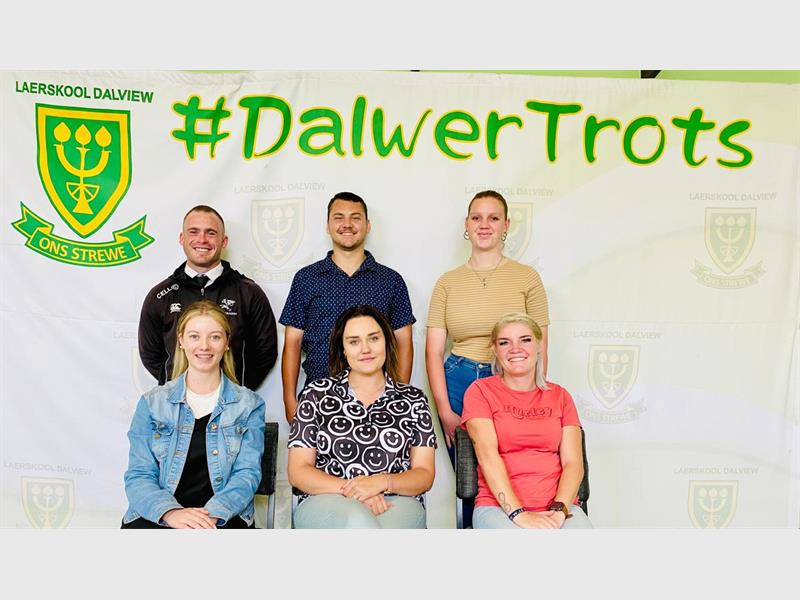 Die skool verwelkom ses nuwe personeellede, twee van hulle studenteonderwysers.