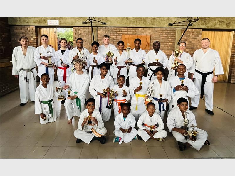 Medals, trophies and floating trophies were awarded to the karateka.