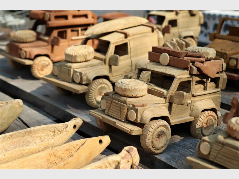 Die mark vind plaas by die Ou Apostoliese Kerk in Minnebron, en gaan hand- en tuisgemaakte produkte uitstal.