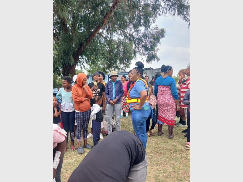A collaborative charity effort between local police, CPF members and the Bold and Brave Youth Foundation ensured that vulnerable women and children received much-needed clothing and essentials.