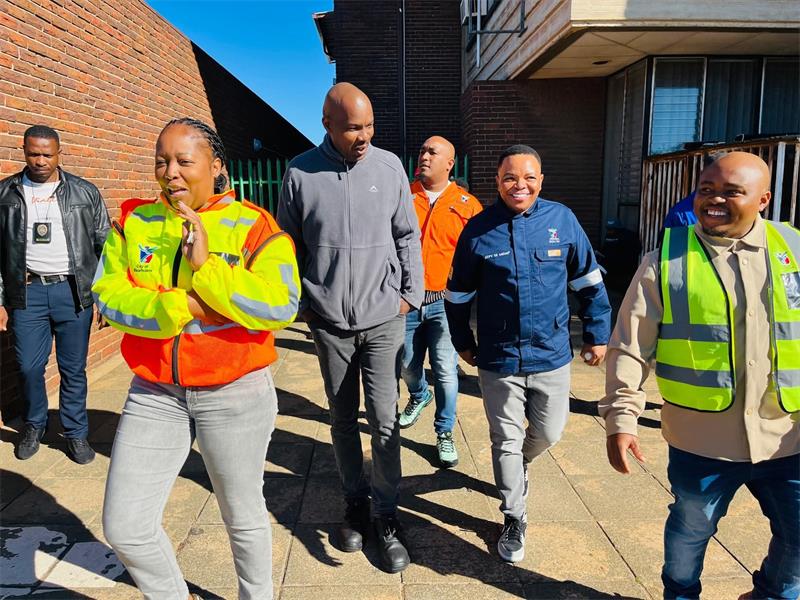 City manager Kagiso Lerutla visited the Brakpan Roads and Stormwater Depot on March 9.