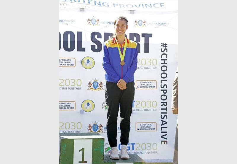 Anja Boshoff maak SA's in driesprong, hou Hoërskool Stoffberg se naam hoog.