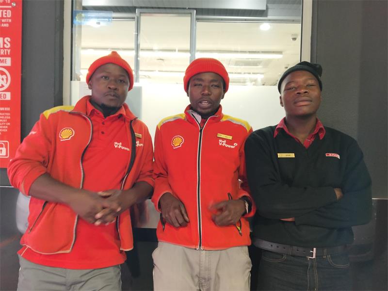 Motorists and petrol attendants share their experiences trying to get vehicles filled before the price hike.