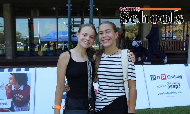 Erin Gallagher and Ariana De Abreu