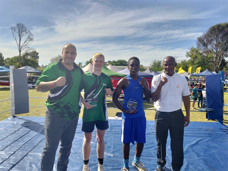 Brakpan se boksers het teen ander klubs geboks om hulle vaardighede op te skerp voor die kwalifiseerders.