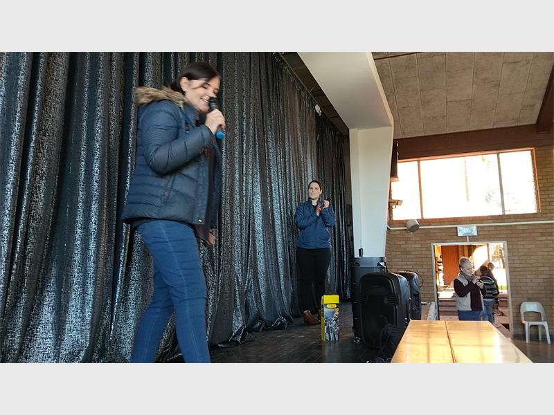 Die inwoners het heerlik saamgesing en geleer van Afrikaanse musiekgeskiedenis.