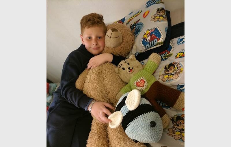 Vier jaar nadat Marno by ’n kleuterskool in Dalview ernstig beseer is, vertel sy ma, Helga Muller, hoe die emosionele en fisiese nagevolge steeds deel van hul daaglikse lewe is.
