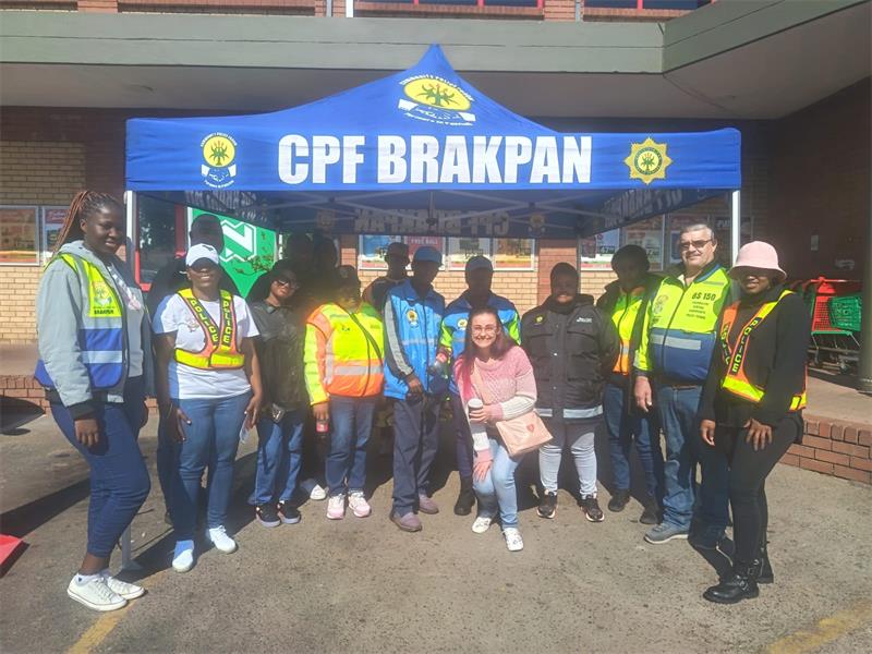 Brakpan SAPS Youth Crime Prevention Desk members took their message of crime prevention and gender-based violence awareness to Dalview shoppers, engaging with the community and promoting safer neighbourhoods through education and visibility.