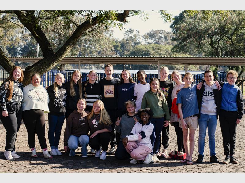 Hoërskool Die Anker se talentvolle toneelspan is gereed om gehore met drie uiteenlopende produksies te beïndruk wanneer hulle aan die Allegretto Toneelfees deelneem.