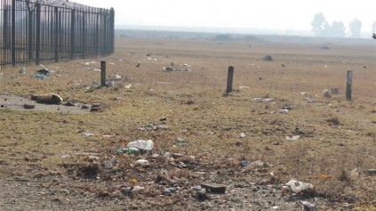 One of many areas around Springs where litter is strewn and not picked up.