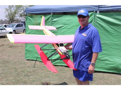 Robert Rositzky with his pink radio controlled airplane on Sunday at the Vogelstruisbult dam.