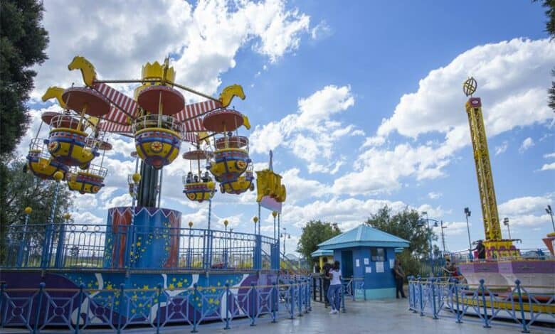 It’s a holly, jolly Christmas at Carnival City with shows and family fun