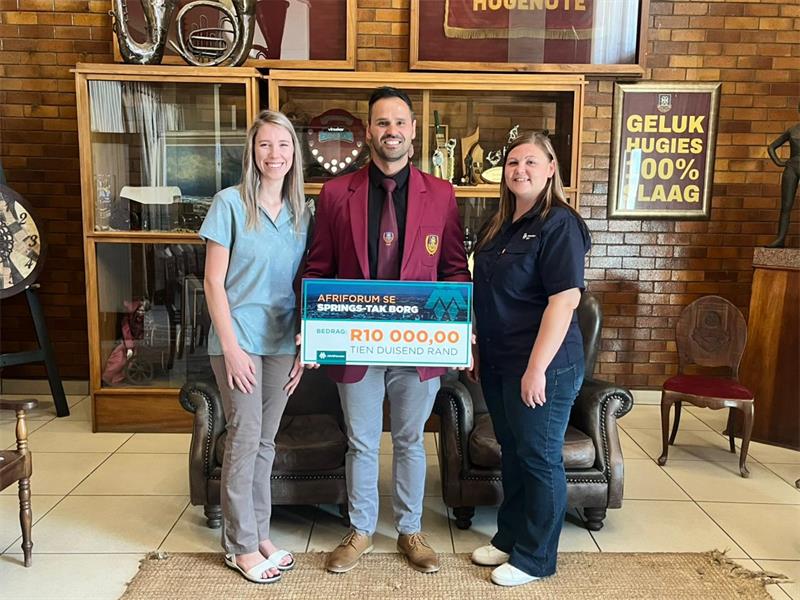 Die skenking sal gebruik word om die nodige hulpmiddels en toerusting te koop.