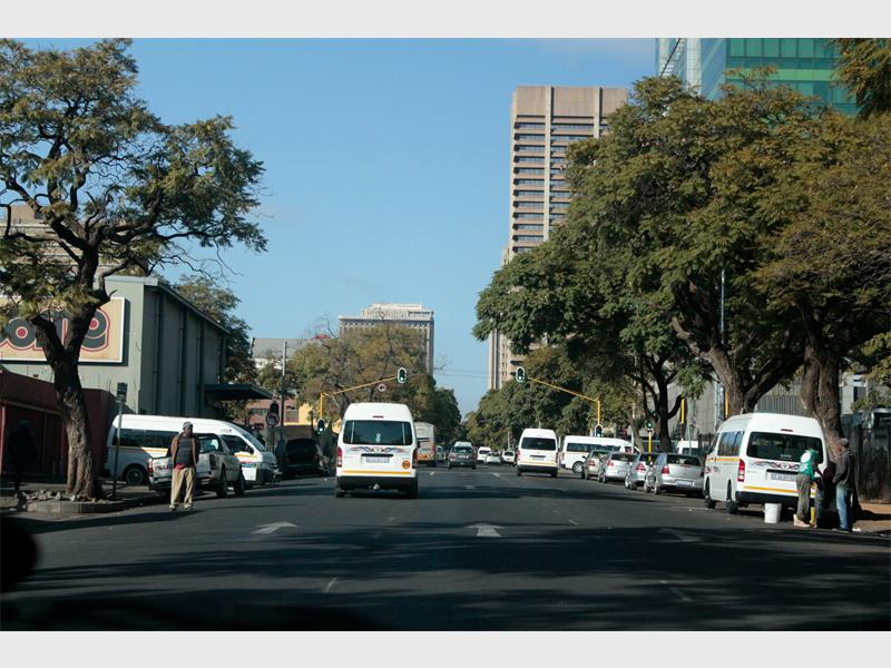 The Gauteng Department of Roads and Transport says its inspectorate issued over 900 traffic notices and impounded 26 vehicles during a week-long enforcement drive.
