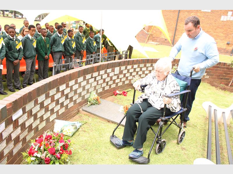 Springs Boys High School held its annual Remembrance Day to honour former learners and soldiers who lost their lives in war, reminding learners of the courage and sacrifice behind their freedom.