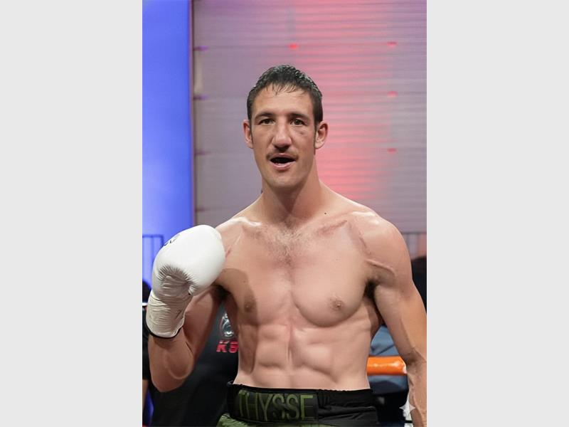 For professional boxer and Hoërskool Hugenote teacher Gerhard Thysse, the lessons he teaches go beyond books - they’re built on hard work, routine, and a fighter’s spirit.