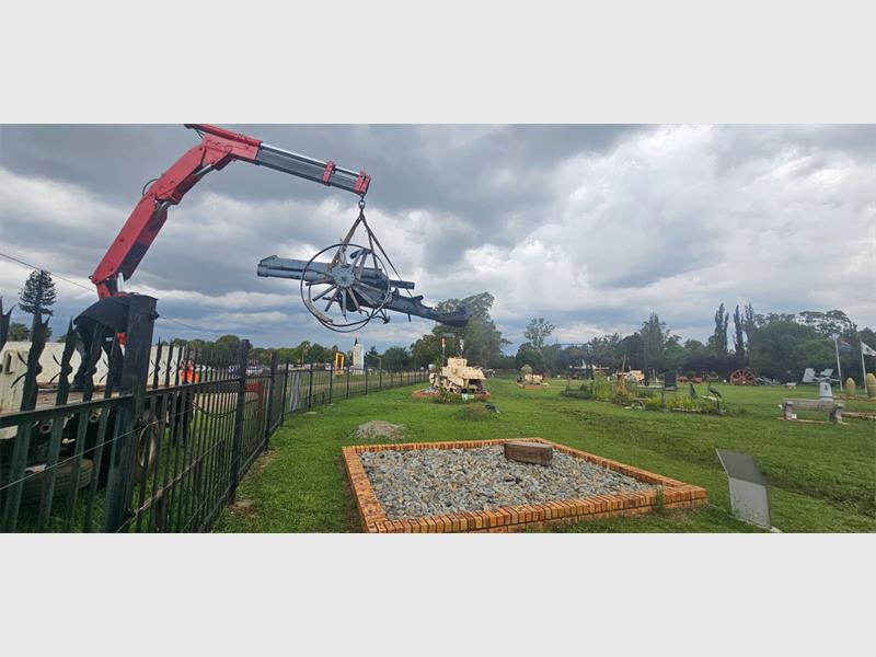 Two WWI artillery pieces were moved from Boksburg to the Springs Military and Mining Museum, where they will soon be restored after years of planning.