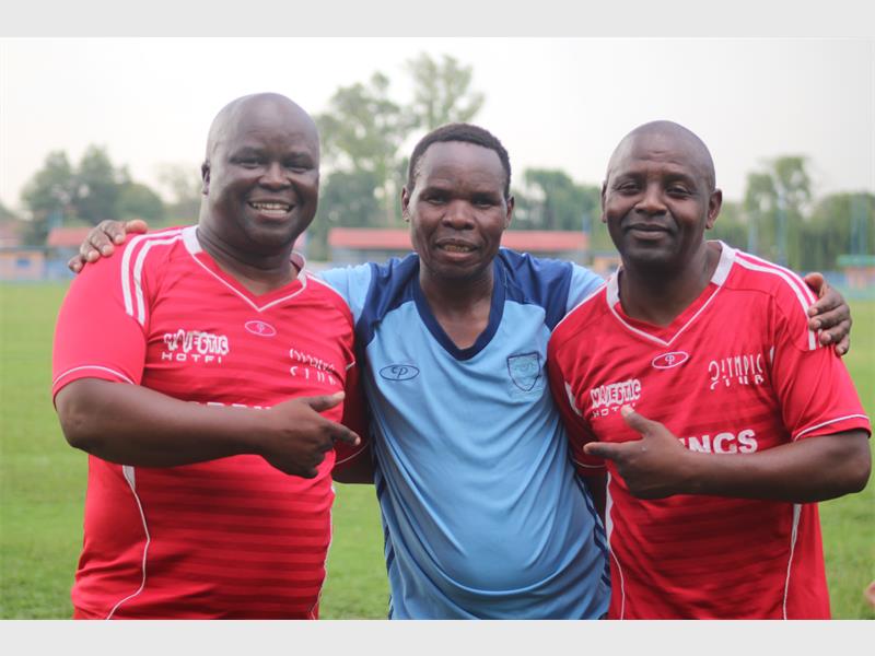 Springs SAPS held a soccer match at Eureka High School, celebrating Warrant Officer Moses Molepo’s 37-year journey in law enforcement.