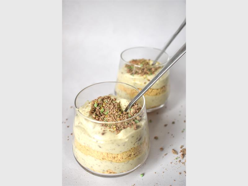 This simple South African favourite uses Tennis Biscuits and Peppermint Crisp to create a creamy, refreshing treat that’s perfect for Christmas gatherings.