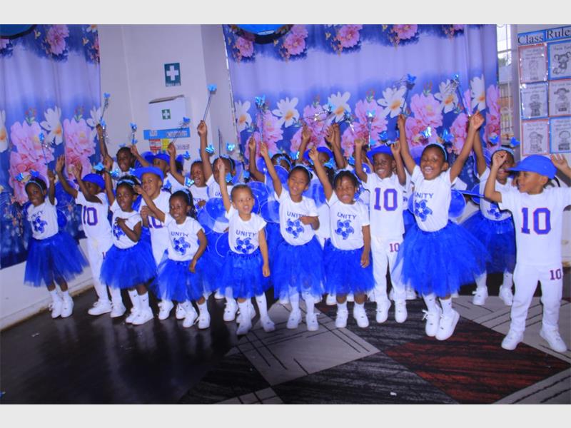 Cinderella Pre-School hosted a festive year-end Christmas party and graduation ceremony for its Grade R learners on December 6, celebrating the school’s 15th anniversary.