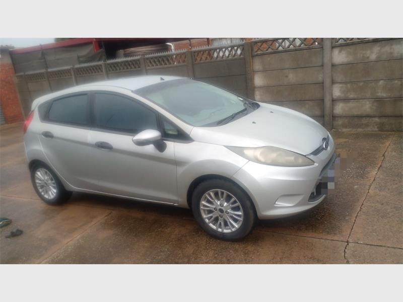 A swift response by community safety structures and the SAPS leads to the arrest of one suspect and the recovery of a vehicle linked to a string of burglaries in the Springs area.