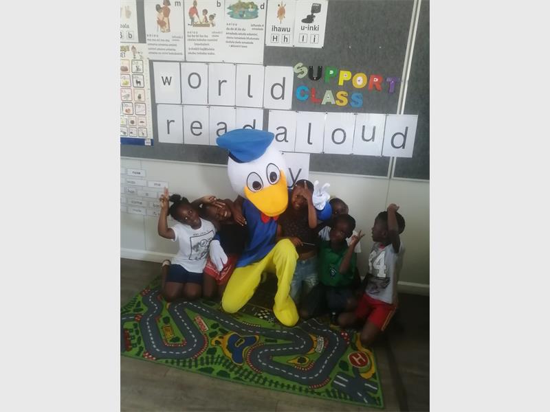 Learners with special educational needs enjoyed an interactive storytelling session, while a new book club will give community members a chance to compete in the Funda Mzansi reading competition.