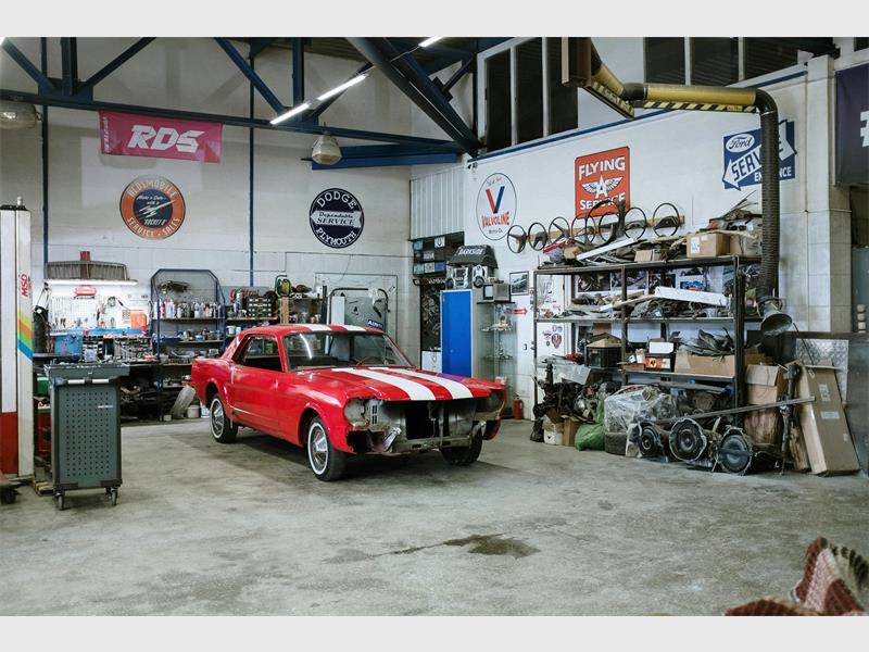 A small sign outside a workshop could mean the difference between quality repairs and costly mistakes.