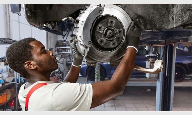 “Ensure your brakes won’t let you down by having them thoroughly assessed for a long trip at an accredited fitment centre, especially if you’ve heard unusual noises.