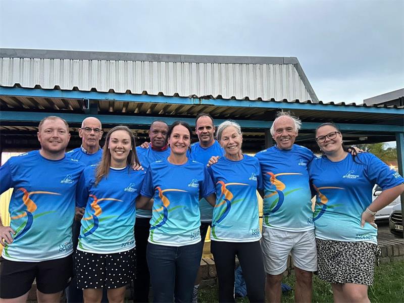 PIC AND CAP ONLINE STORY Online headline: Springs Striders members set to tackle Two Oceans Marathon Teaser: Eleven striders are gearing up to run the Two Oceans Marathon hosted annually in Cape Town.