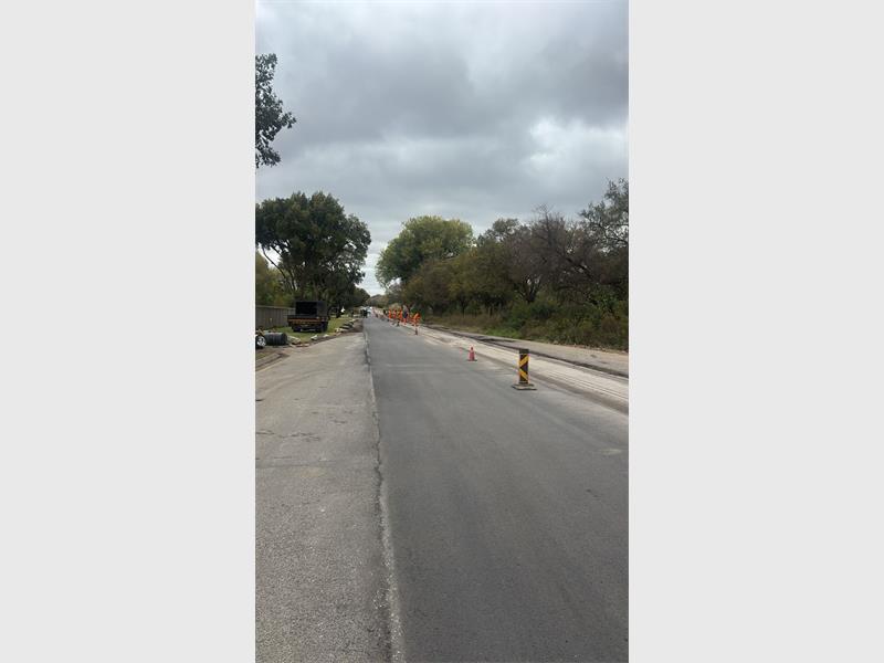 Motorists are being urged to avoid Enstra Road as roadworks cause traffic disruptions.
