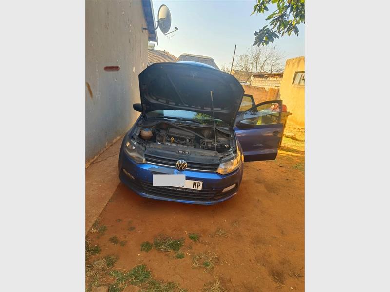EMPD officers, working with SAPS detectives, arrested seven suspects for alleged immigration and criminal offences while recovering a reported stolen vehicle.
