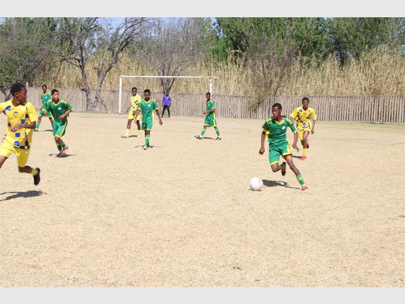 Springs Premier U17 and Alberton Football Club played to a draw in an intense clash at Veritas College.