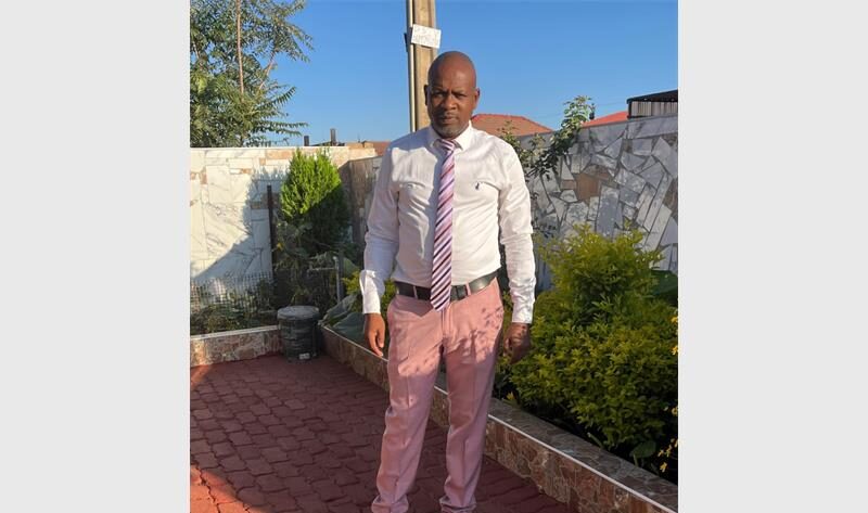 A thorough investigation by a Springs detective linked a suspect to an Eskom substation cable theft through footprint evidence, leading to his conviction.