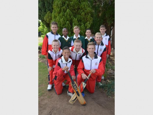 Voor: Jayden Duran en Roche Rautenbach Middel: Dian Taljaard, Petri du Toit en Waldo Greyling Agter: Nathan du Plooy, Junior Khumalo, FG Mulder, Matthew Harrison en Brian Ernst. Foto: Annie Nolan.