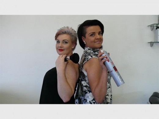 Maritza Groenewald, eienaar van Classic Street Style Studio, is trots op Charné en wat sy bereik het. Foto: Alanicka Lotriet.