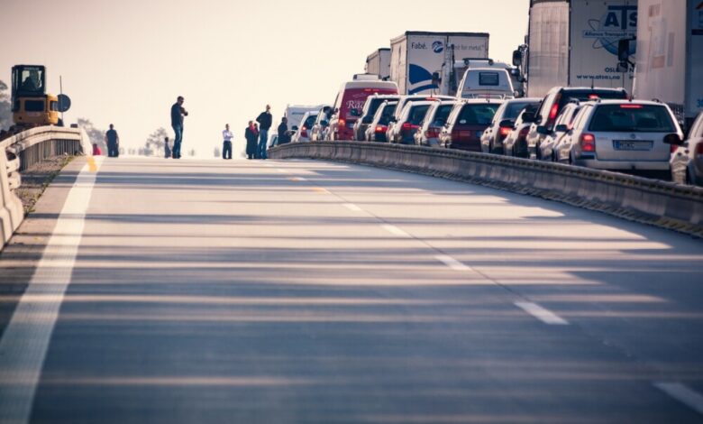 Holiday traffic by Pixabay