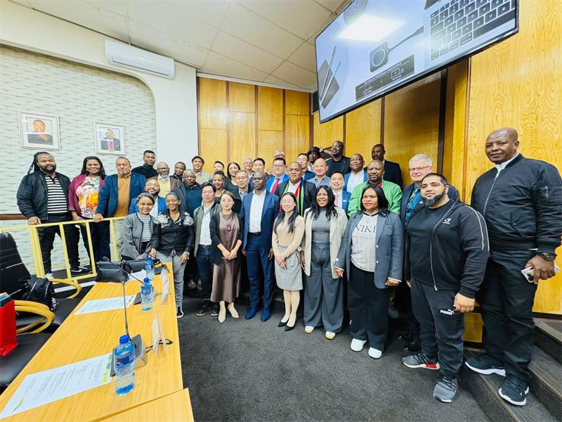 During a recent visit by a Chinese delegation to Rand West City, the municipality highlighted the initiative aimed at creating local opportunities for its residents.